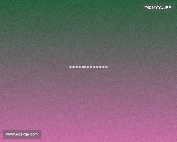 网球赛场观众热情高涨 专注赛事激烈对决共同见证精彩瞬间 网球赛场观众热情高涨 专注赛事激烈对决共同见证精彩瞬间